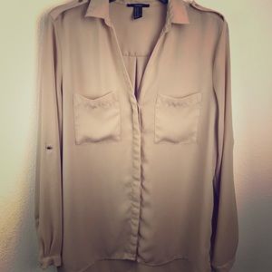 Forever 21 buttoned down blouse